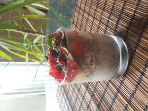 3 phases : Pudding chia with creamy caramelized toasted almond milk + muesli with oat flakes millet and amaranth + strawberries, mint ans strawberry marmalade 