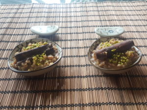 Integral rice with almond milk, cinnamon and pistachios. Brown rice with almond milk, cinnamon and pistachios. Light and plenty of properties 