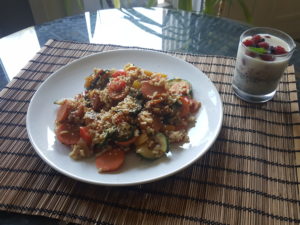 Wok integral rice. Combine with three phases a dessert