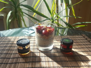 3 phases: creamy toasted caramelized almond milk chia pudding + hazelnut & honey muesli + cherries. Topping : cranberries, cashews, white berries, premium greek flowers honey