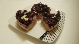 Blueberries, oatmeal, cornmeal in the oven