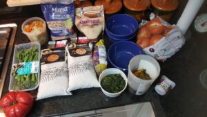 Batch cooking legumes and vegetables for all week, plenty of fiber! 