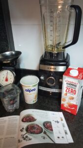 Home made blueberries ice-cream 