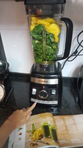 Smoothy:chard, mango, ginger