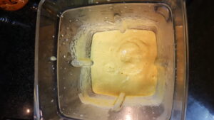 Home made smoothy : whole oat bran, mango, almond milk 